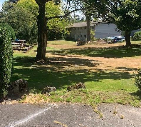 another view including picnic table area