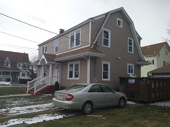 2nd image of 30 John St