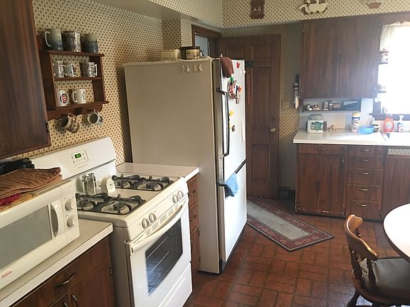 3rd image of 1518 Winchester Dr