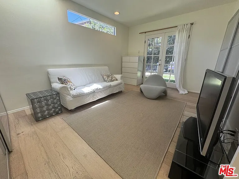 7586 Woodrow Wilson Dr — Photo 21