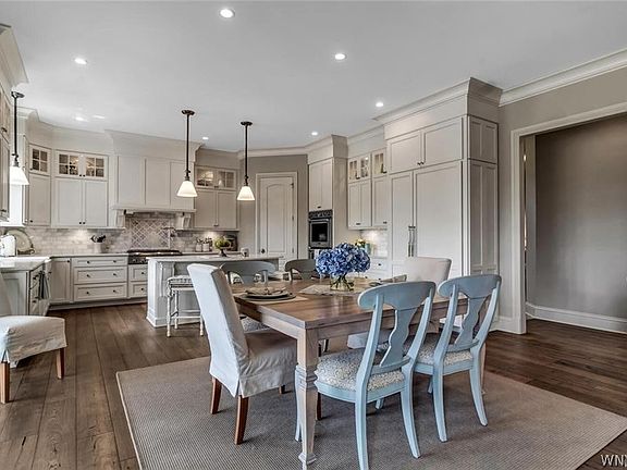 3rd image of 9661 Sandcherry Ct