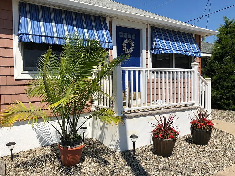 117 Ocean Ave — Photo 3