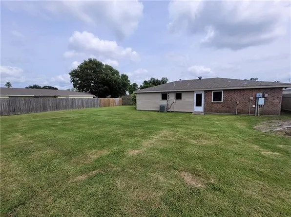 2408 Cora Ann St, Violet, LA 70092
