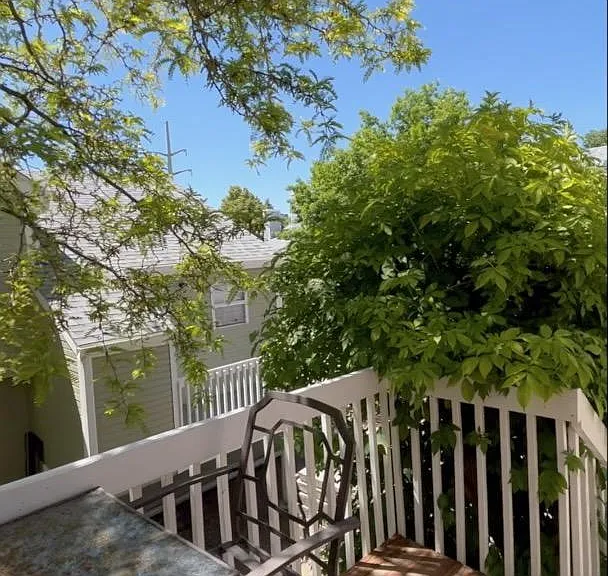 1931 Giltshire Dr — Photo 18