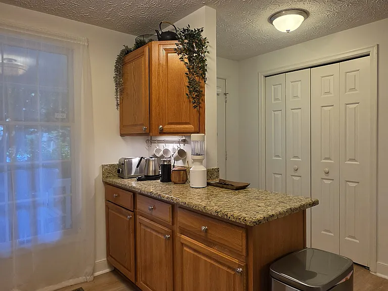 Kitchen Peninsula