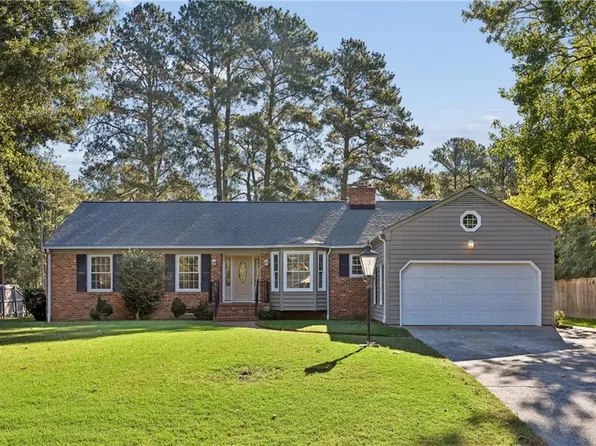 22 Hansom Dr, Poquoson, VA 23662