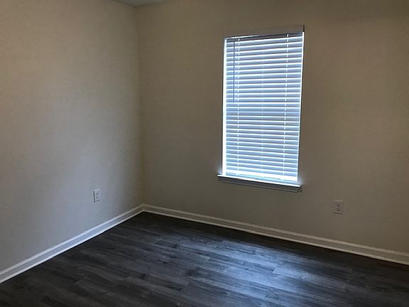 3rd image of 4120 Angelace Dr N
