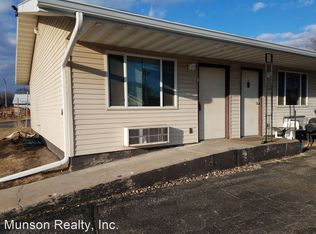 1320 Bainbridge St #1, La Crosse, WI 54603