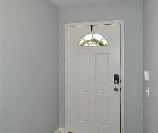 4th image of 4721 Foster Hill Ct