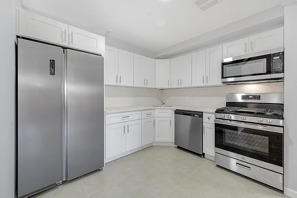 Sold by Compass | media 1