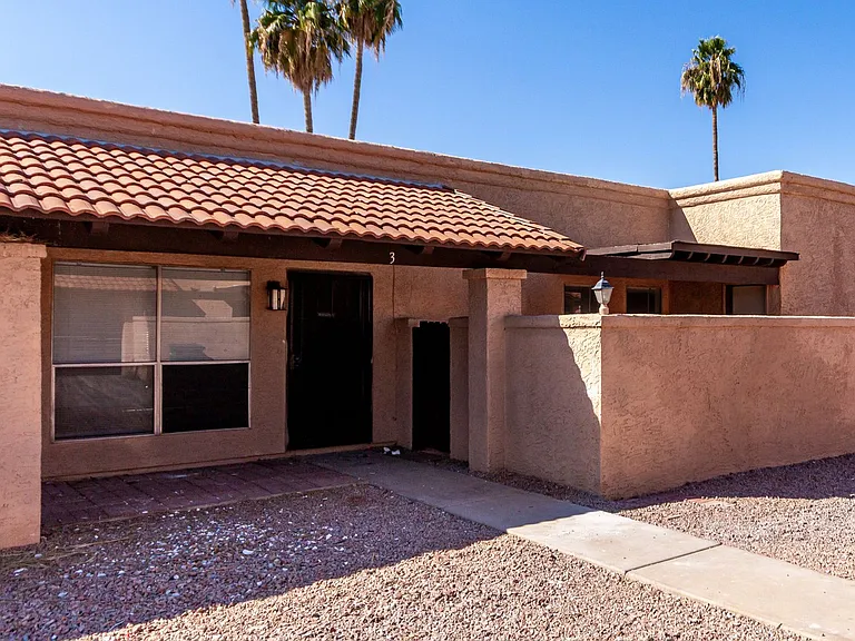 615 N Arrowhead Dr — Photo 6