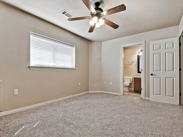 3403 W Chevaux Dr — Photo 9
