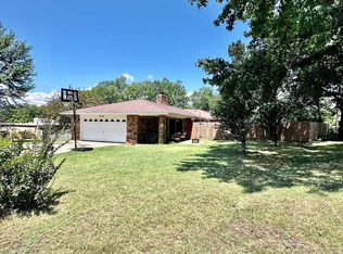 240 Lakeview Dr, Independence, KS 67301