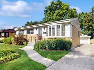 576 Amherst Ave, Des Plaines, IL 60016