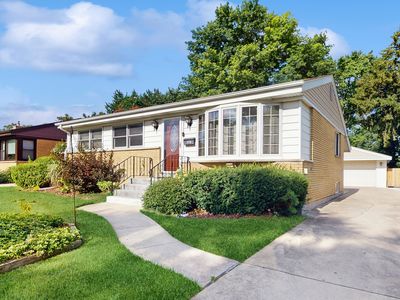 576 Amherst Ave, Des Plaines, IL, 60016