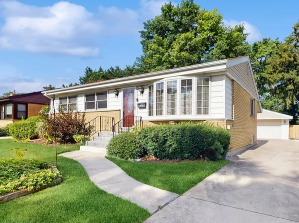 576 Amherst Ave, Des Plaines, IL 60016