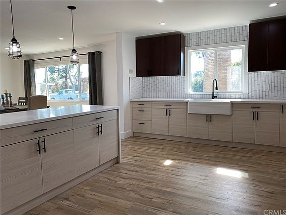 2nd image of 3008 Shadypark Dr