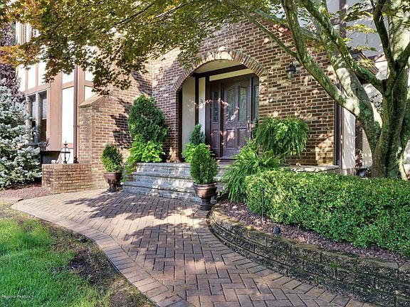 4th image of 762 Stepping Stone Ct