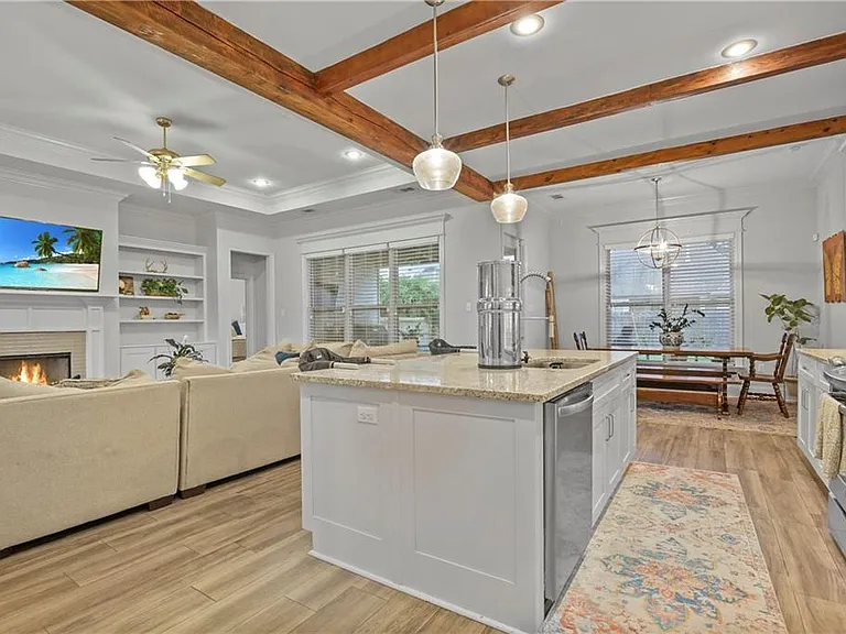 6020 Canary Dr — Photo 8