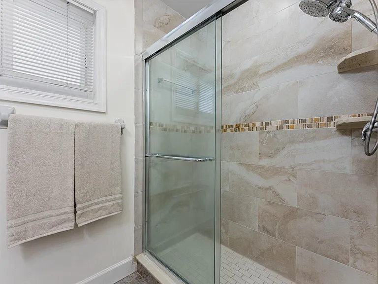 6515 SW 8th Pl — Photo 20
