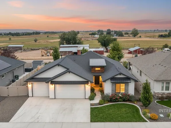 1722 N Peakhurt Ave, Kuna, ID 83634