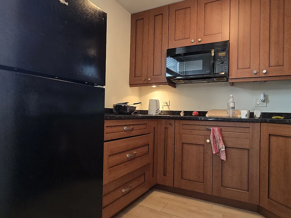 5701 N Sheridan Rd #6O