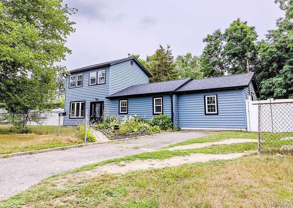 1st image of 38 Tamarack Street