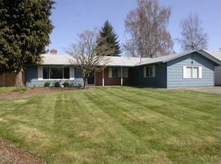 1221 NE Birchaire Ln, Hillsboro, OR 97124
