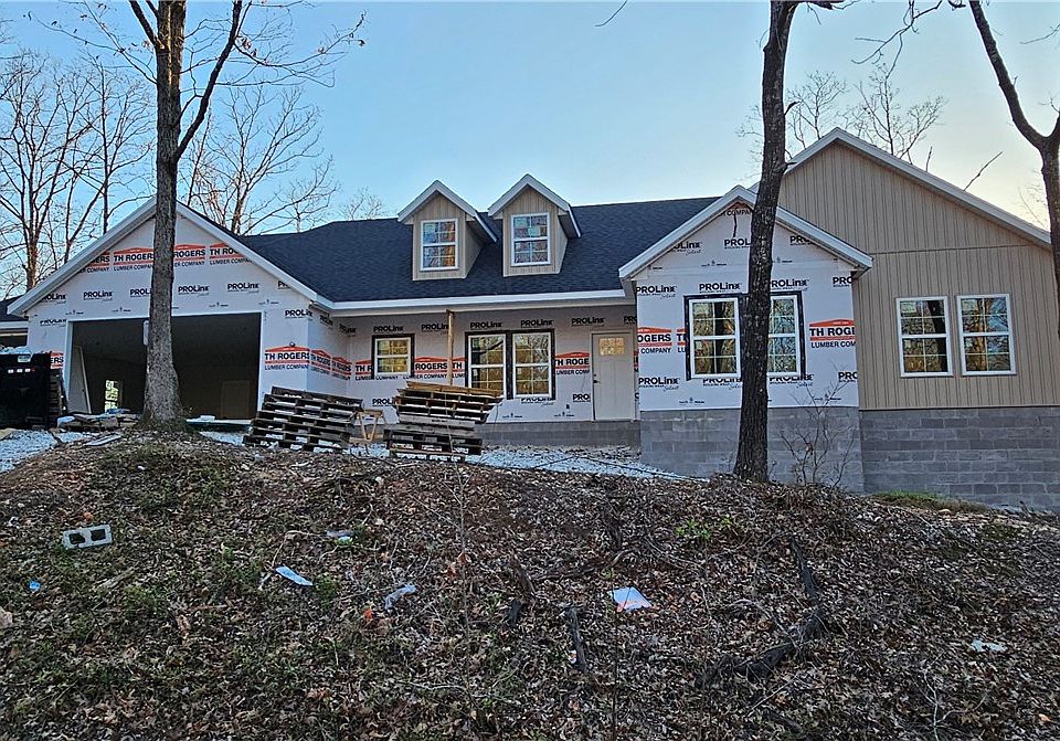 1st image of 6 E Elvendon Dr