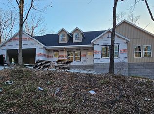 6 E Elvendon Dr, Bella Vista, AR 72715