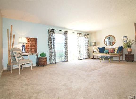 2nd image of 210 Avenida Sierra