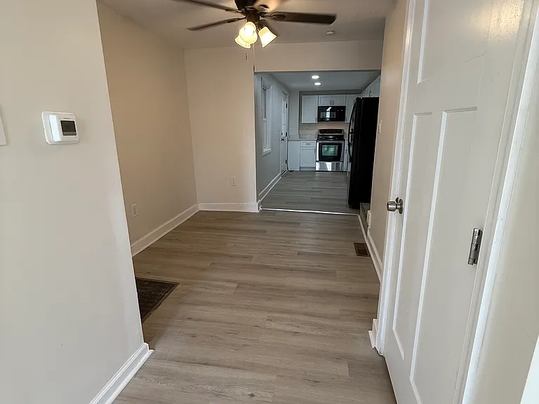 108 W Green St #110 — Photo 5
