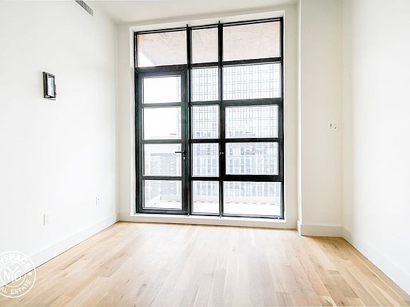 5th image of 4121 28th St APT 3P