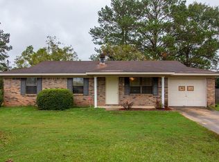 3020 Nottingham Way, Dothan, AL 36305