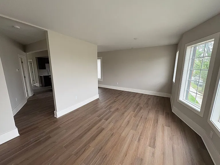 7436 Oakland St — Photo 28