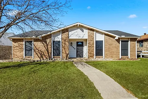 5556 Vance St Photo 1