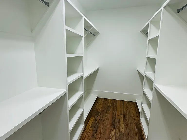 2820 Hillside Springs Dr — Photo 6