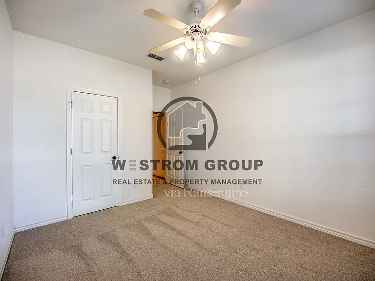 5855 Pecan Chase — Photo 17