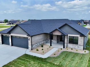 304 Rumsfeld Dr, Troy, IL 62294