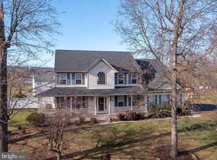 129 Halifax Ct, Martinsburg, WV 25403