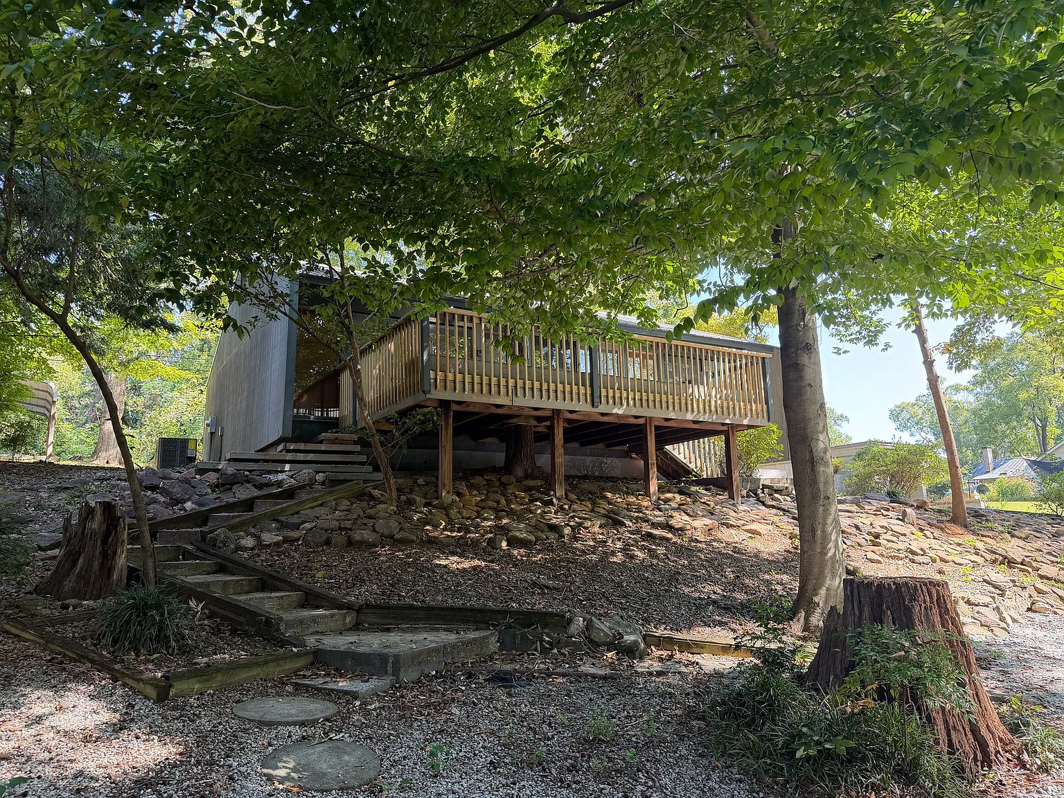 North Clemson Ave, 210 — Photo 2