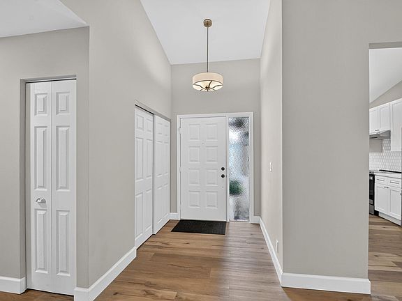 5th image of 10549 Fern Tree Way