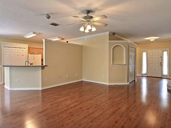 3rd image of 3805 7th Ln