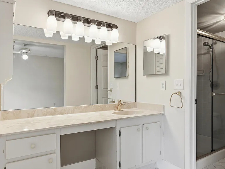 3242 Perimeter Dr — Photo 16