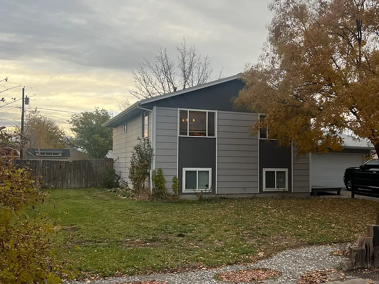 621 Jackson St — Photo 2