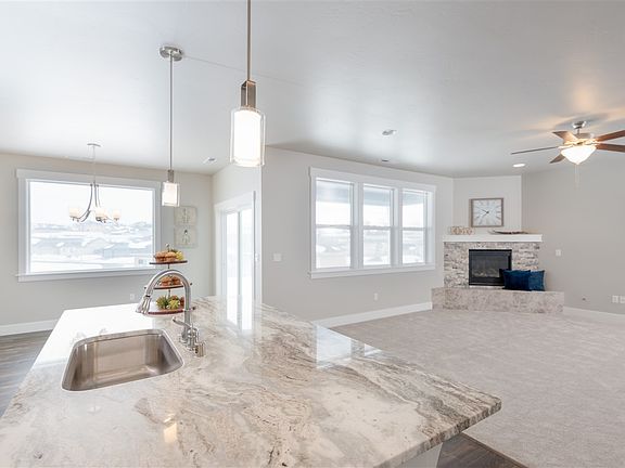 4th image of 4903 Bighorn Dr