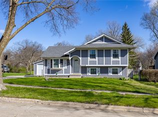 606 E Trowbridge St, Des Moines, IA 50315