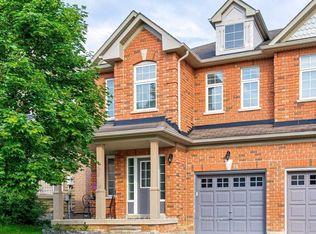 15 Krakow St, Brampton, ON L6Y 0K9