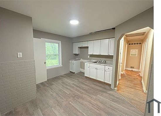 2nd image of 6255 Tyndall Dr