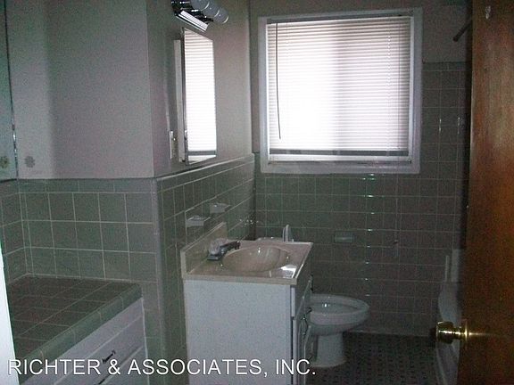 5th image of 17360 Wiltshire Blvd